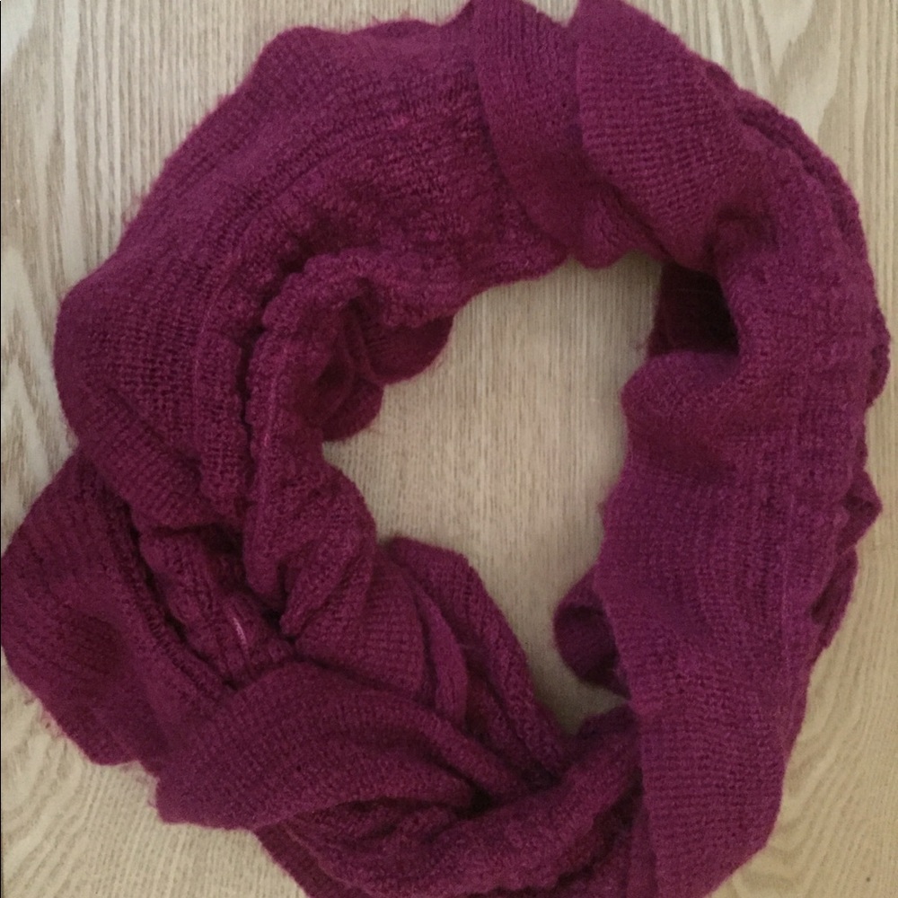 Ruffled Knit Scarf